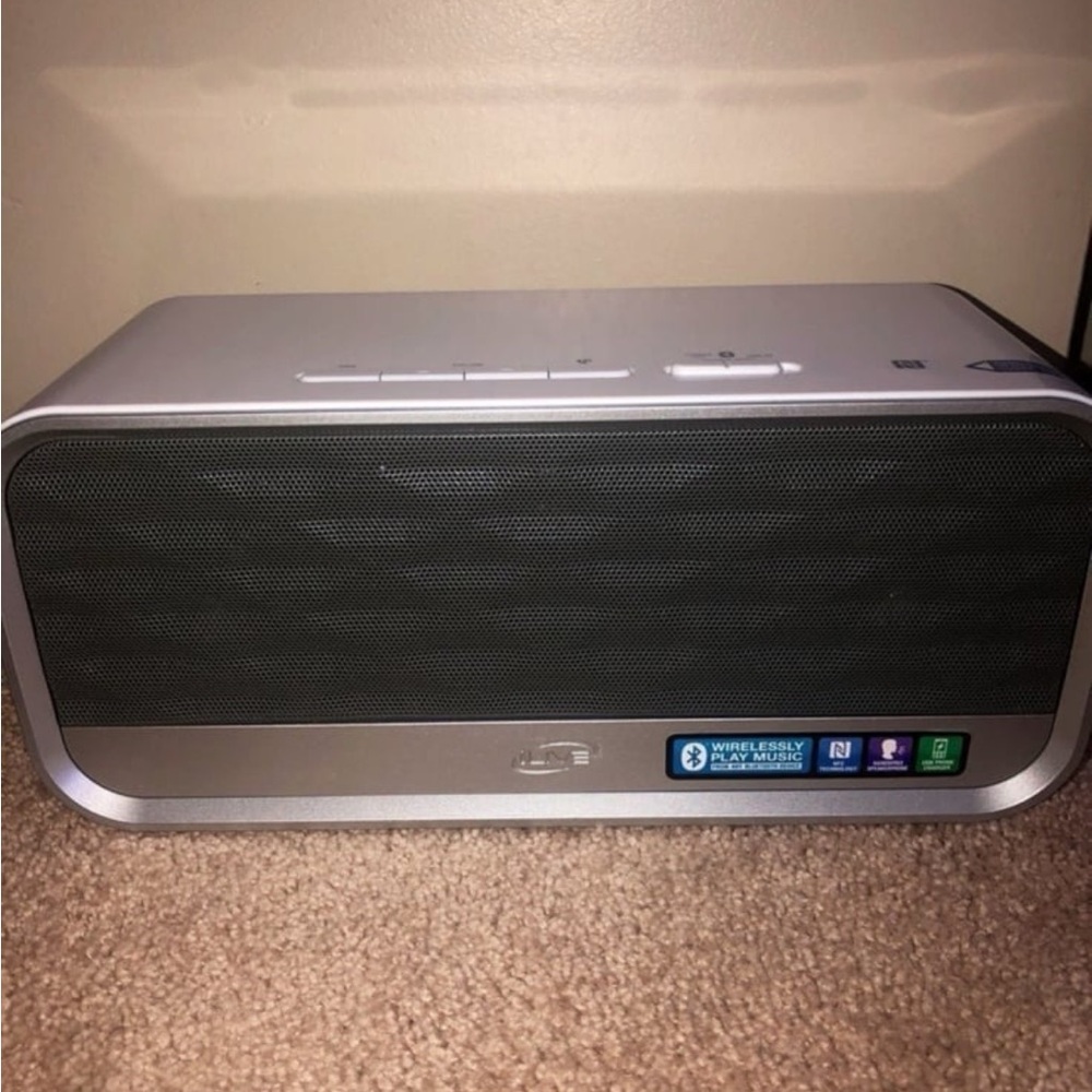 iLive NFC / Bluetooth Speaker